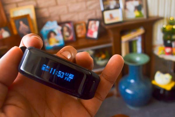 no-1-f1-smartband-κριτική-3